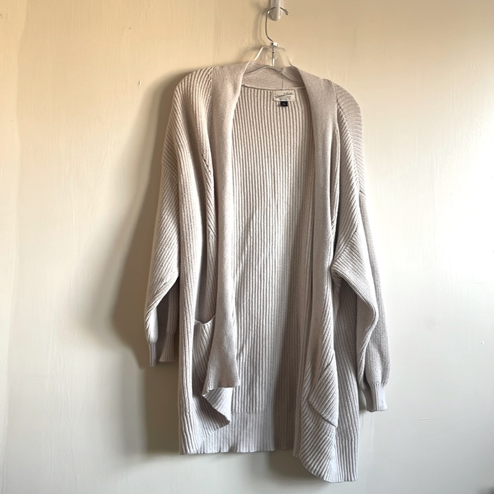 Size XL universal thread cardigan color cream. Oversized in very good condition